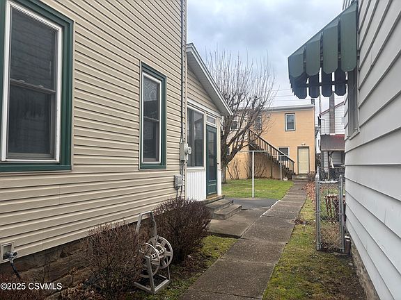 3rd image of 533 Catawissa Ave