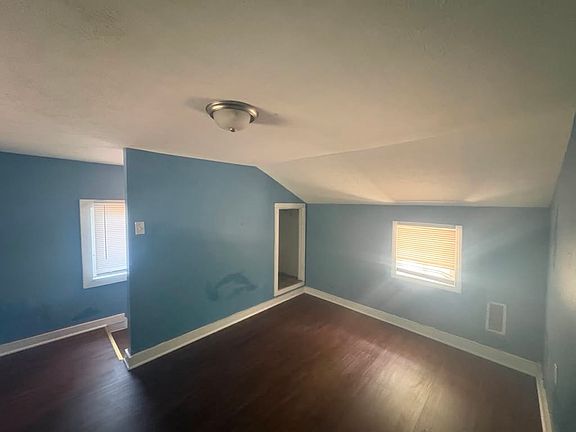 5th image of 3263 Schofield Ave