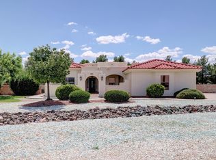 5533 Redfox Rd, Las Cruces, NM 88007