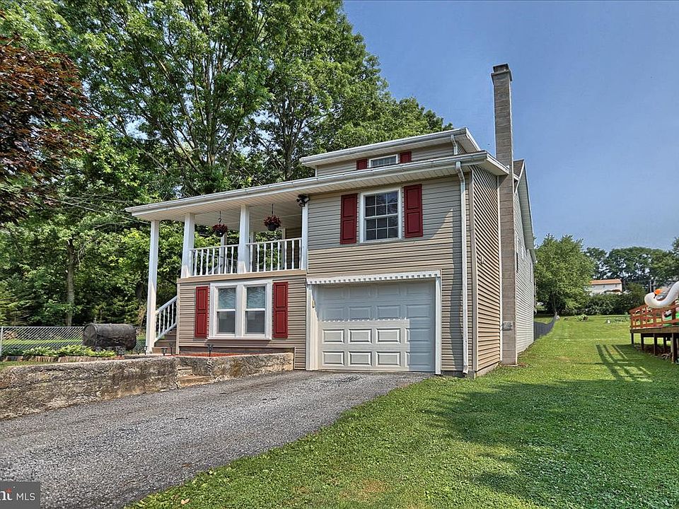 1st image of 921 Reinoehl St
