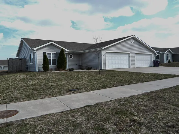 514 Stone Pointe Dr, Manhattan, KS 66503