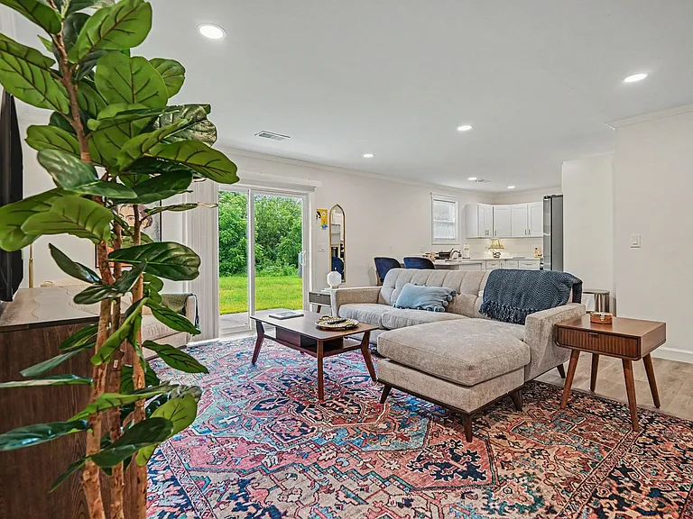 2056 Thimble Creek Dr — Photo 6