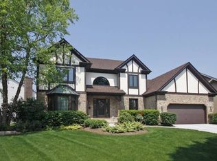 1520 Laburnum Rd, Hoffman Estates, IL 60192