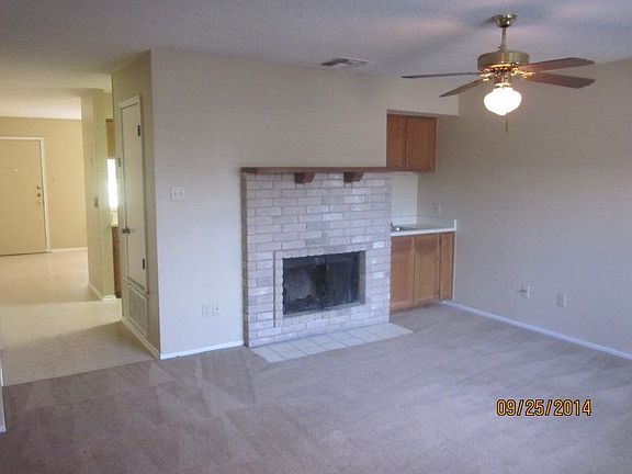 3rd image of 11134 El Sendero St APT 2