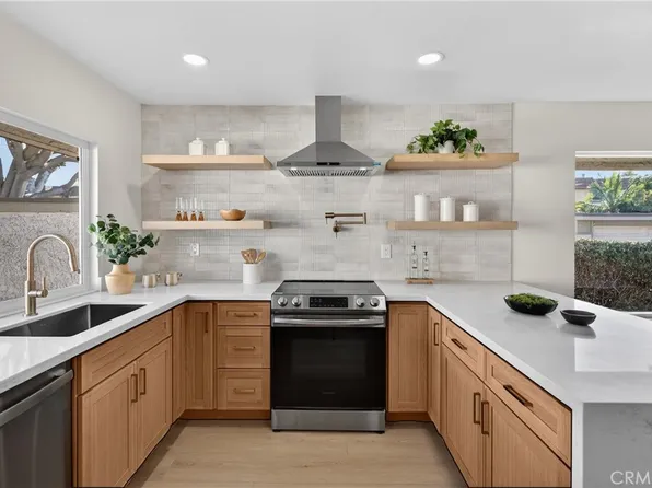 13972 Chelmsford Walk, Westminster, CA 92683