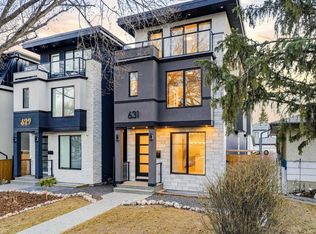 631 N 55th Ave SW, Calgary, AB T2V 0G2