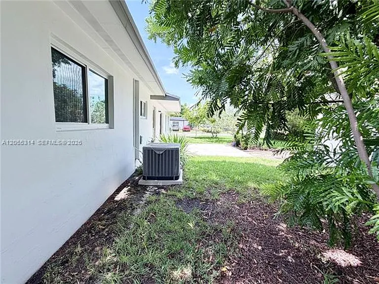 5101 SW 127th Pl #5101 — Photo 31