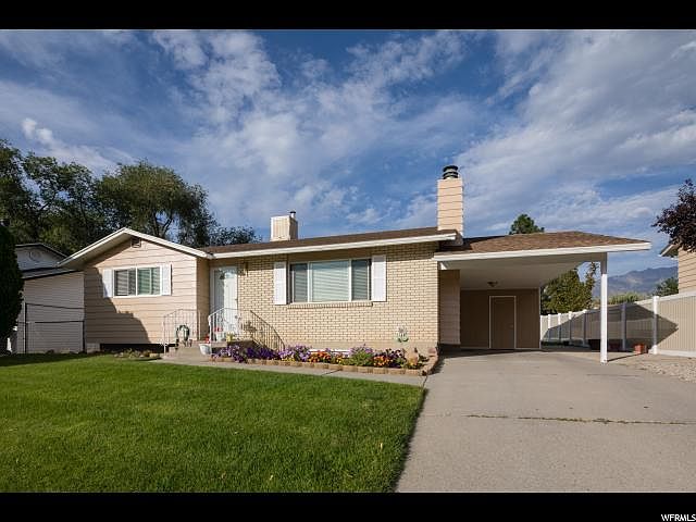 1st image of 10431 S Amaryllis Dr
