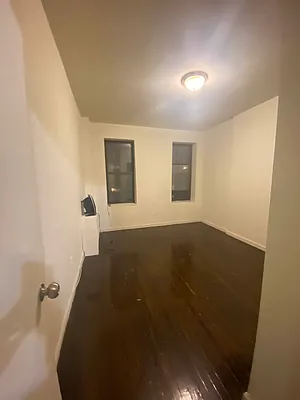 Rented by Urban Real Estate Property Group Inc | media 3