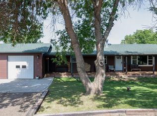 2215 44th St, Mandan, ND 58554