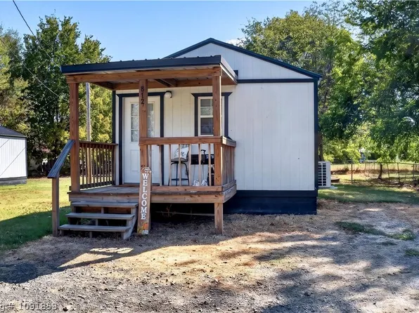 812 S Main St, Sallisaw, OK 74955