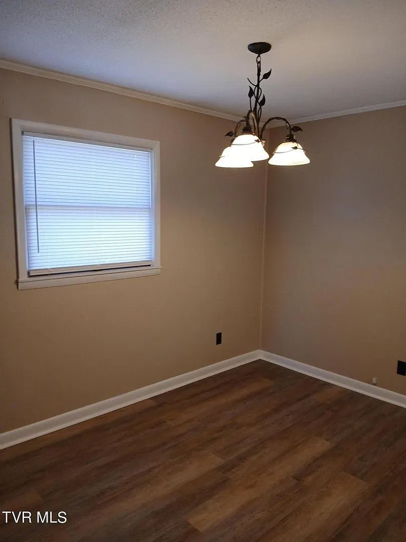 5129 Bluff City Highway — Photo 4