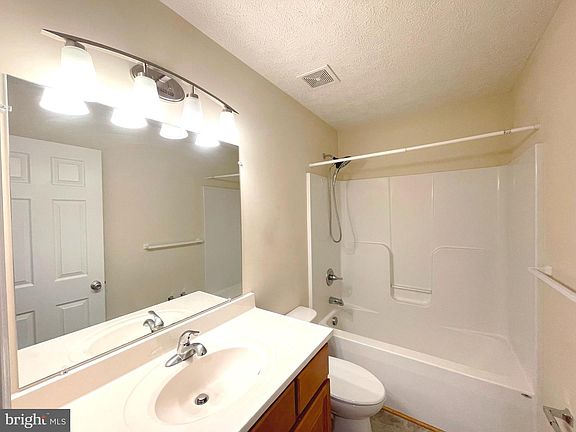 2nd image of 26405 Hummingbird Way