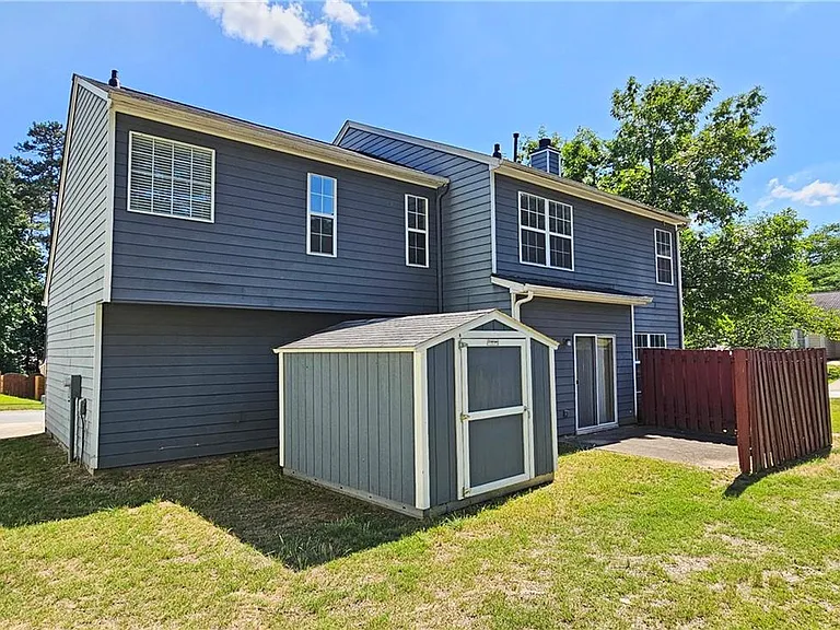 1334 Ambercrest Way — Photo 20