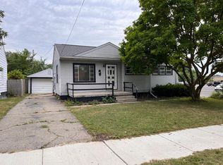 1413 W Atherton Rd, Flint, MI 48507