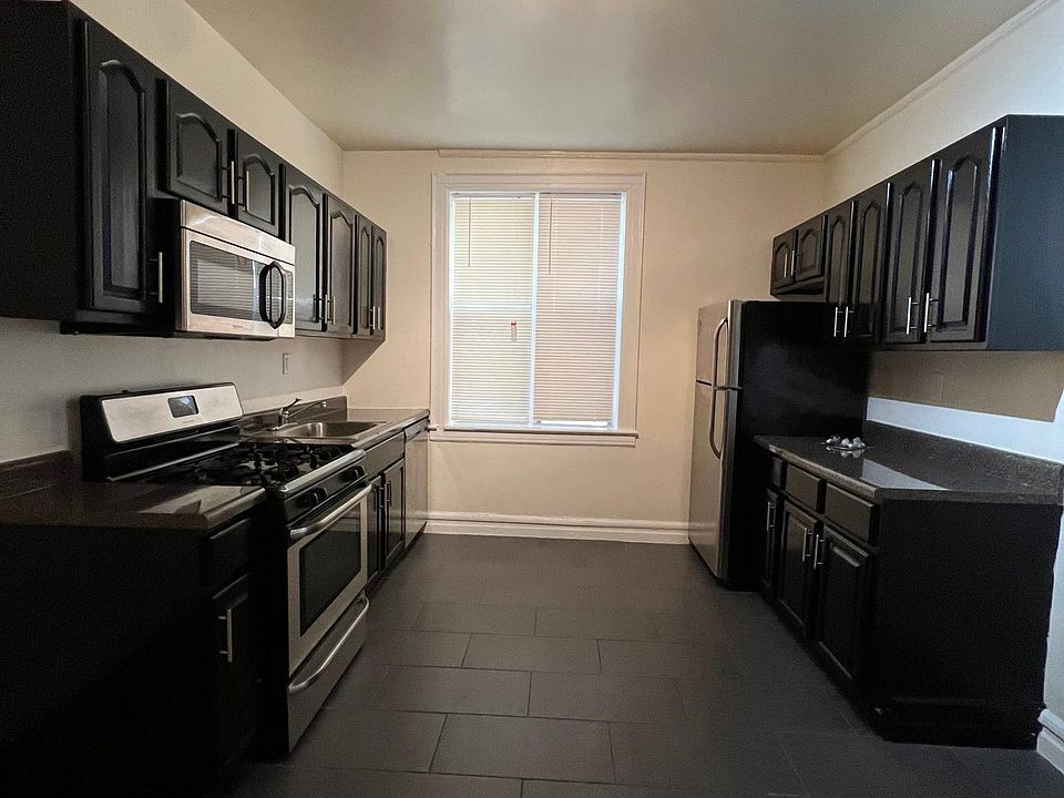 1st image of 164 S Harrison St APT 4B