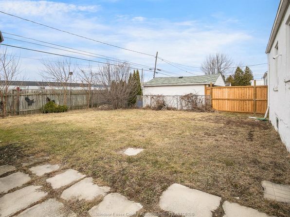 2653 Alexis Rd, Windsor, ON N8W 3Z8