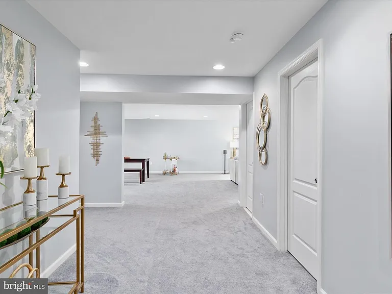 126 Farmhouse Ct — Photo 8