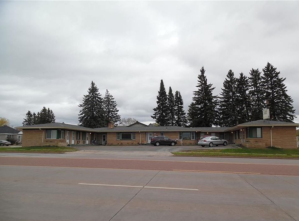 1st image of 1706 Lake Shore Dr W
