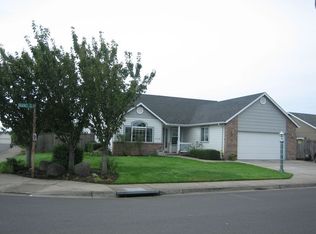 1116 Regency Dr, Eugene, OR 97401