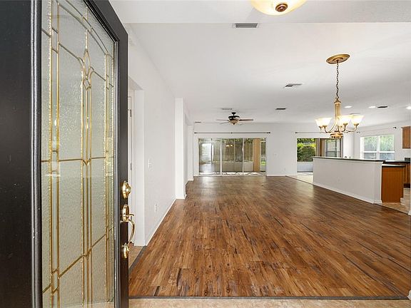 4th image of 13358 SE 86th Cir