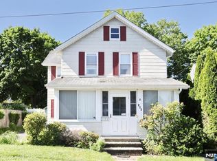105 Sherwood Ave, Mahwah, NJ 07430