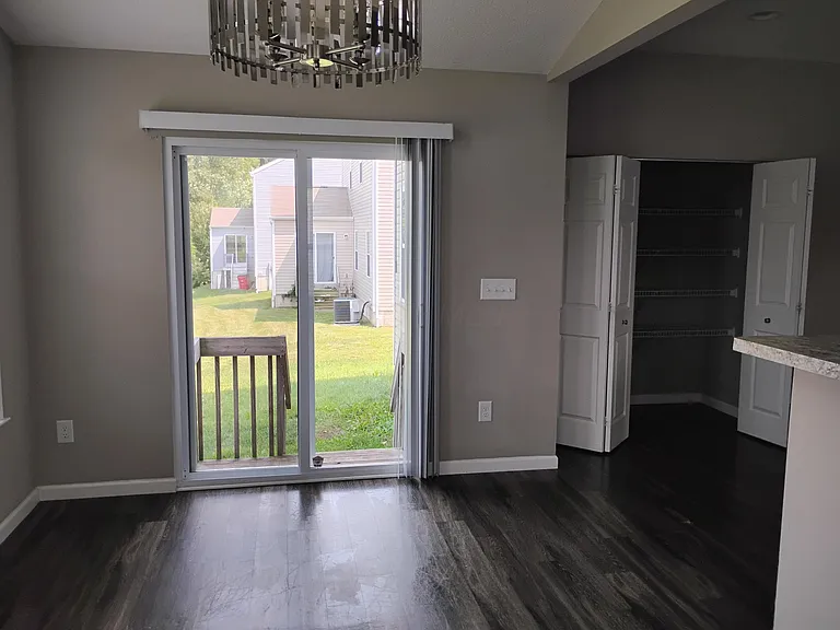 1453 Hoovler Way — Photo 8