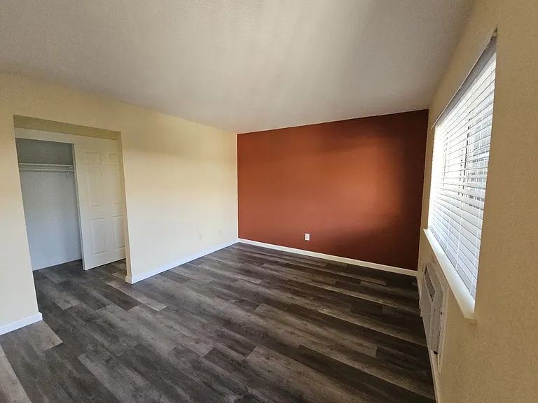 1210-1250 Kenny Dr — Photo 156
