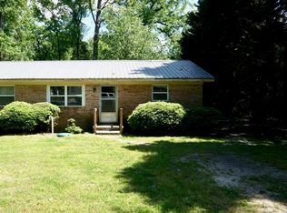 108 E McIver St, Zebulon, NC 27597