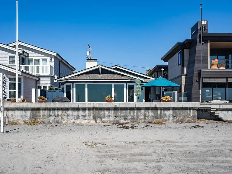 2028 Ocean Front — Photo 30