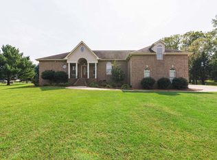 1006 Adam Ct, Cottontown, TN