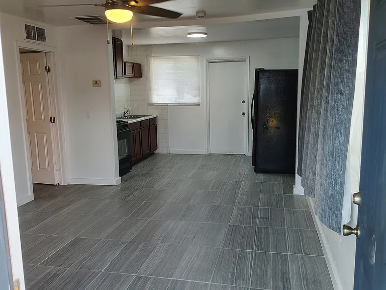 4236 N 12th St #21 — Photo 1