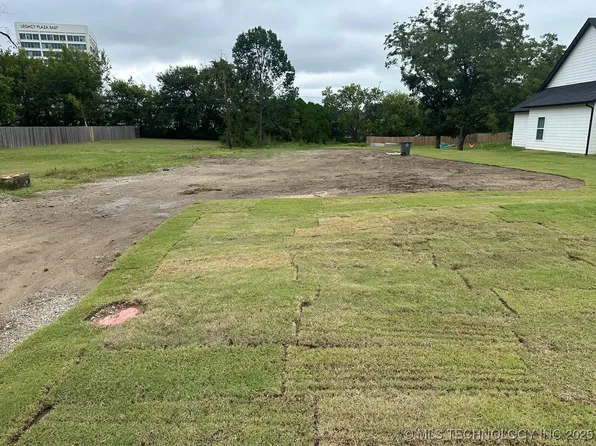 5427 E 32nd Pl, Tulsa, OK 74135