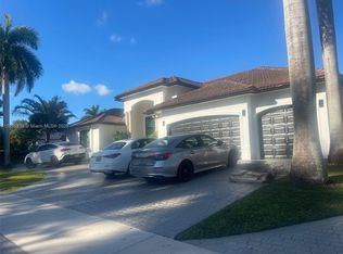 8775 SW 164th St #1, Miami, FL 33157