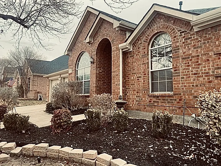 836 Mullrany Dr — Photo 1