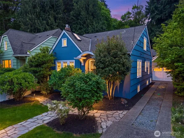 1945 Boyer Avenue E, Seattle, WA 98112