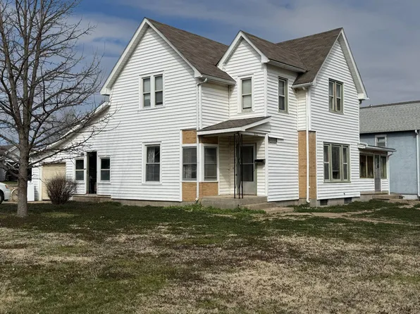 805 N Walnut St, Beloit, KS 67420