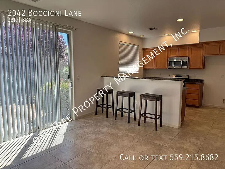 2042 Boccioni Ln — Photo 5