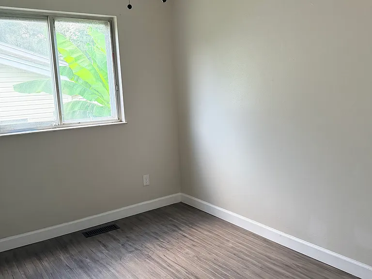 528 Arborwood Dr — Photo 8