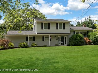 205 Cherry Tree Ln, Middletown, NJ 07748