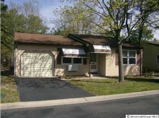 23 N Chestnut Ave, Whiting, NJ 08759