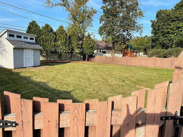 1411 Paula Ave — Photo 5