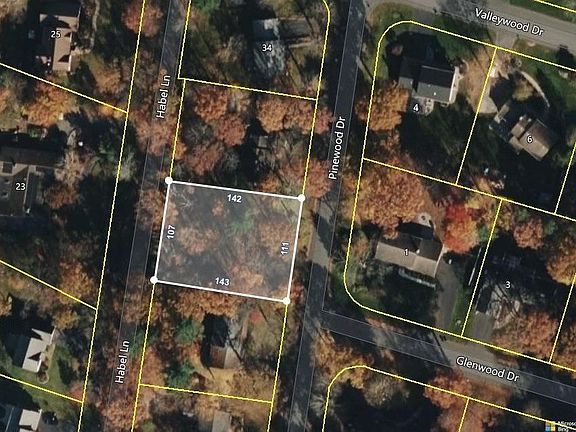 4th image of L22 Pinewood Drive