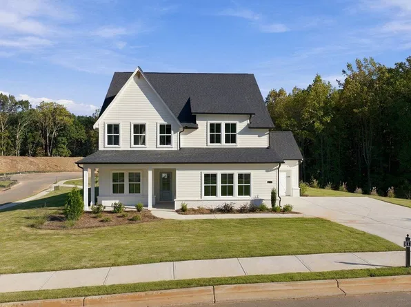 8315 Creekside Overlook Dr, Gainesville, GA 30506
