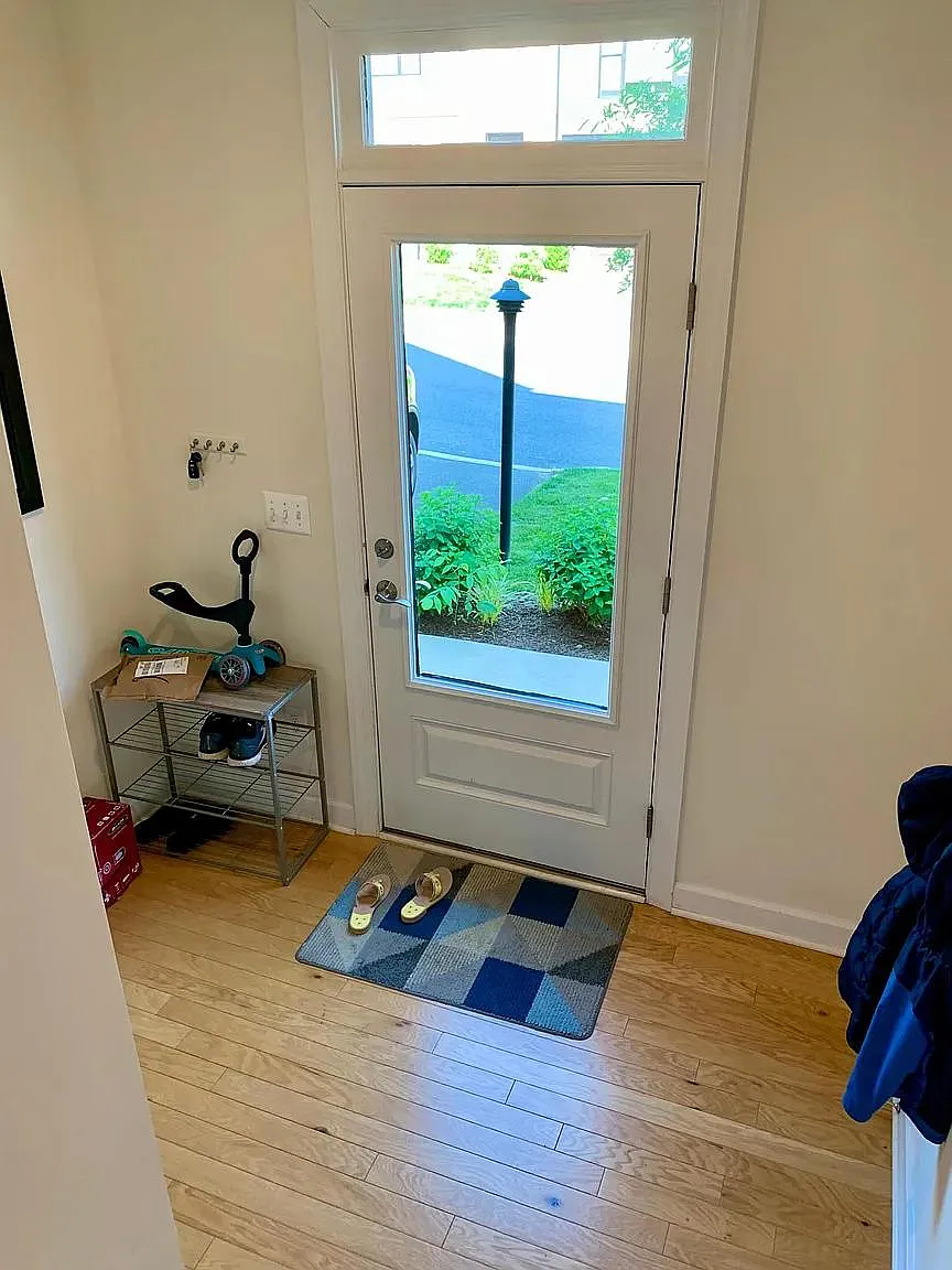 4 bed, 3.5 bath, 2239 sqft, $2,600 — Photo 4