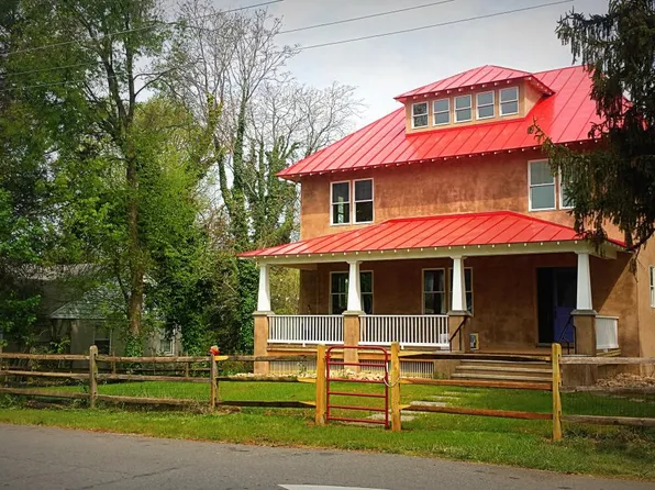 203 Robertson Ave, Charlottesville, VA 22903