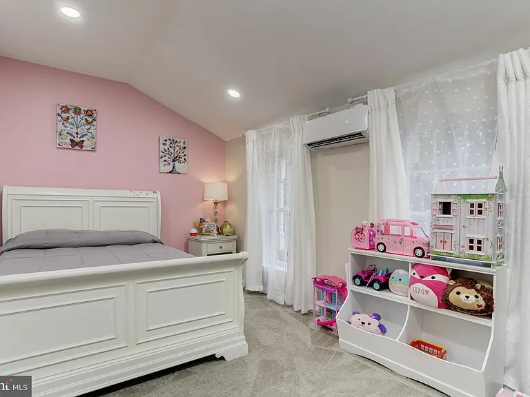 7465 Browns Bridge Rd — Photo 20