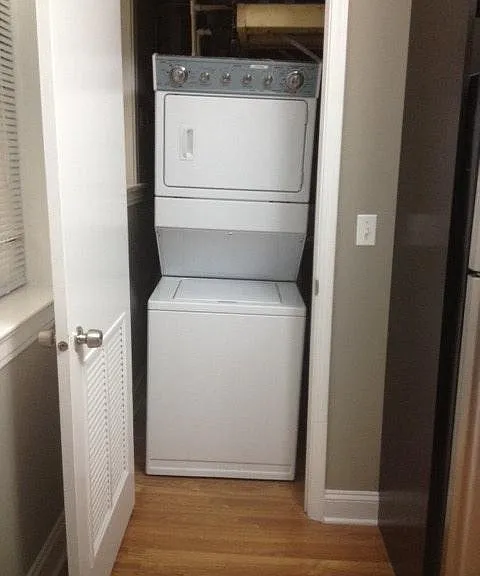 1211 W Catalpa Ave #3 — Photo 8