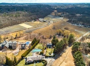 2 Bacon St, Lexington, MA 02421