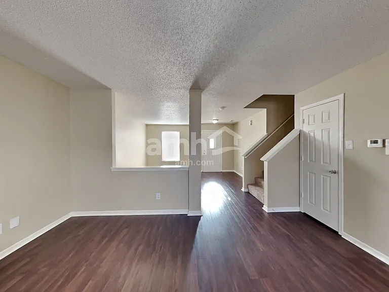 10914 Cyrus Dr — Photo 6